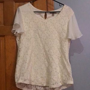 EUC Roz & Ali cream/white top